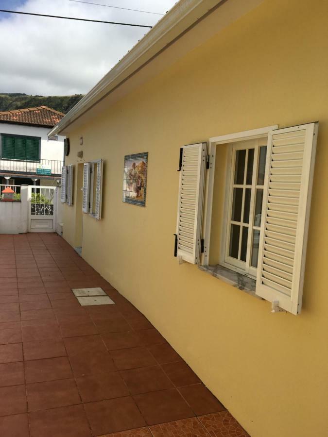 Adelaide House Villa Praia do Norte Exterior photo