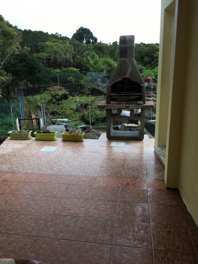 Adelaide House Villa Praia do Norte Exterior photo